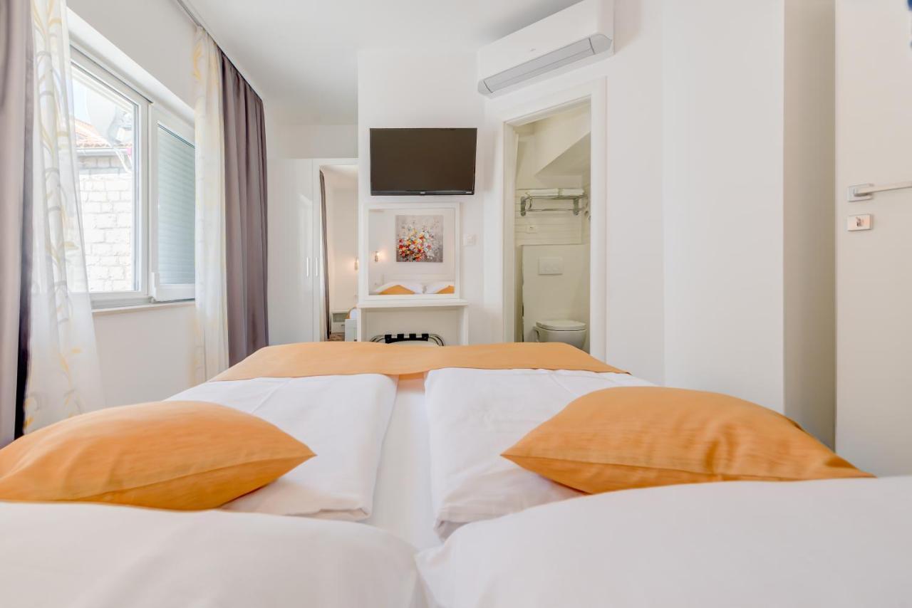 Apartments Villa Tudor 1 Хвар Екстериор снимка