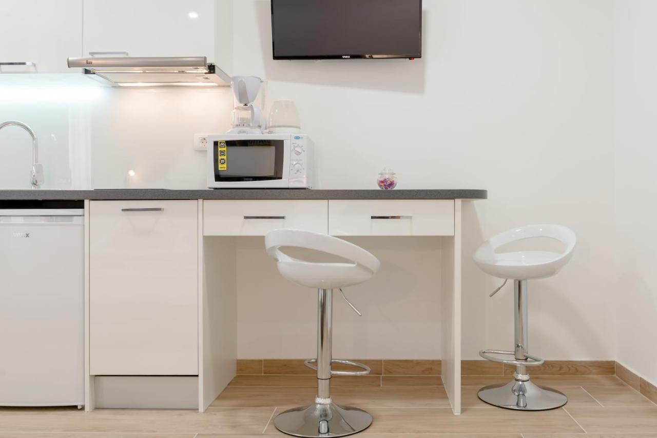 Apartments Villa Tudor 1 Хвар Екстериор снимка