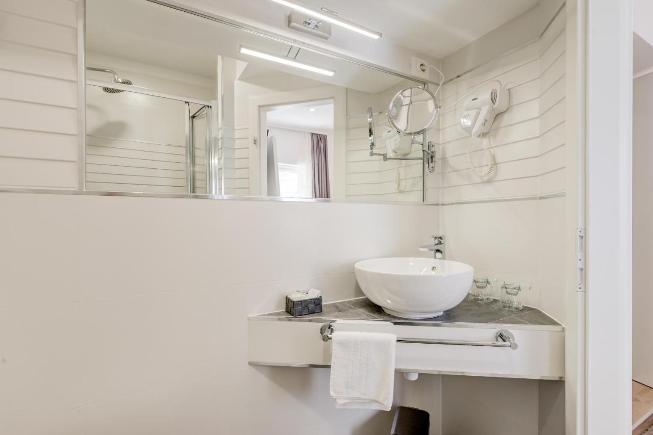 Apartments Villa Tudor 1 Хвар Екстериор снимка