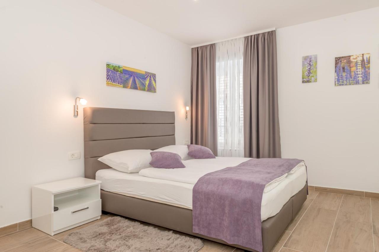 Apartments Villa Tudor 1 Хвар Екстериор снимка