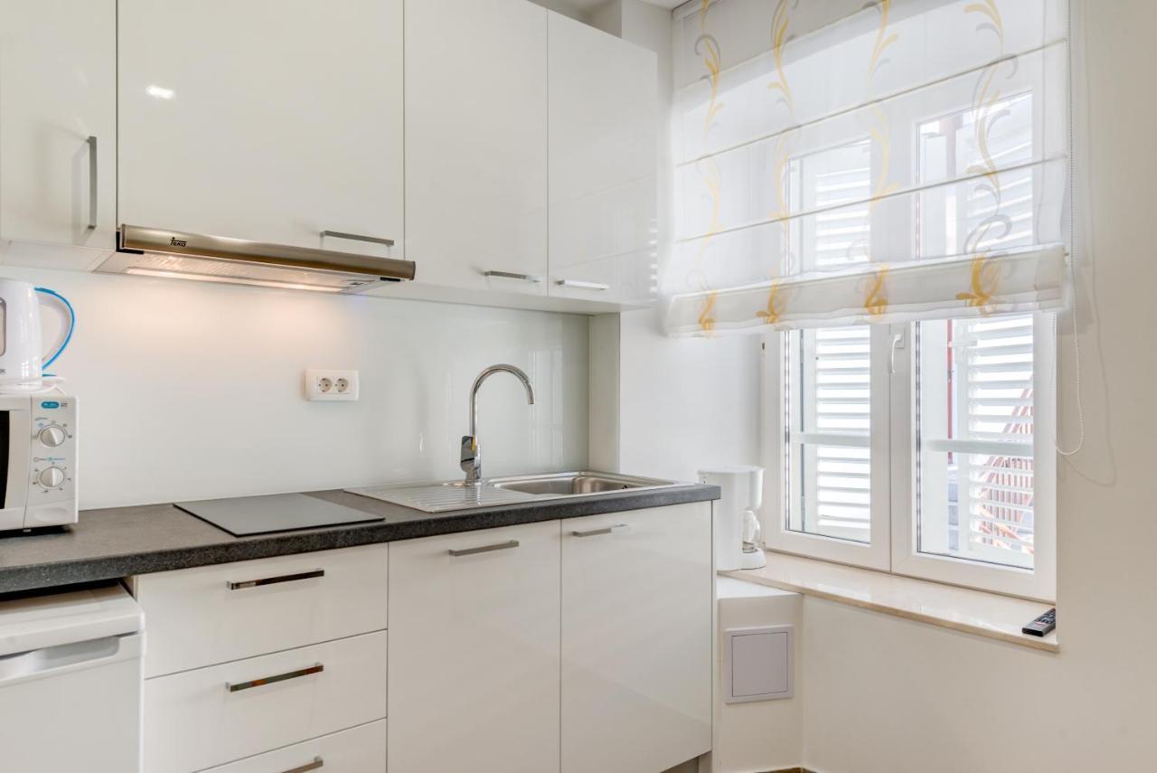 Apartments Villa Tudor 1 Хвар Екстериор снимка